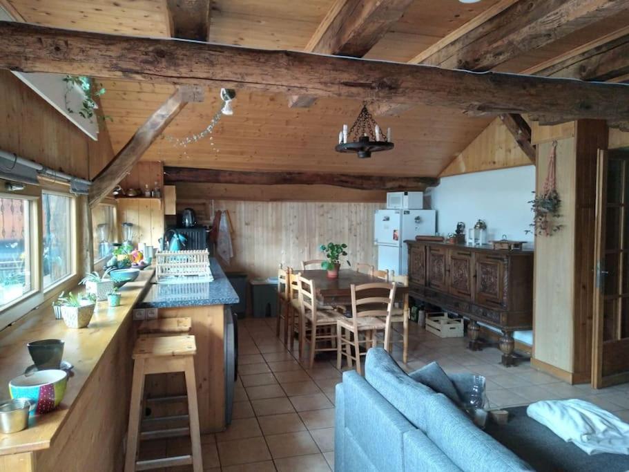 Duplex 70m2,type Savoyard Apartment *